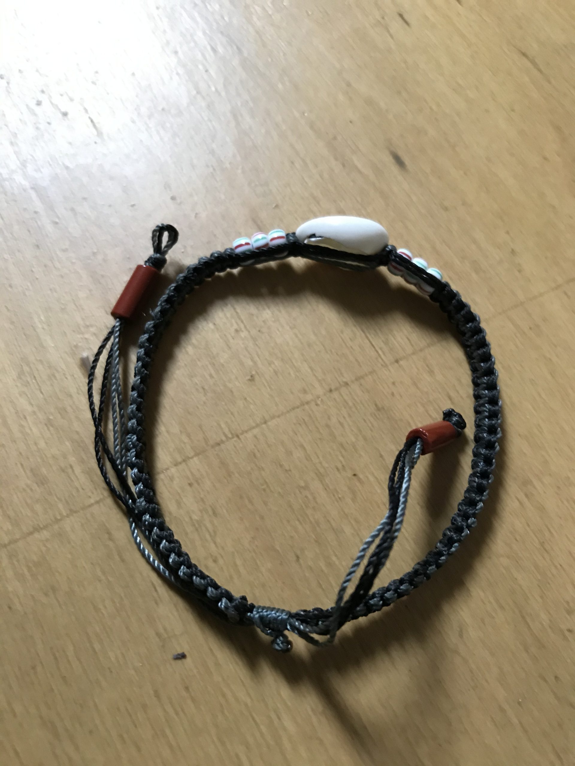 Bracelet cordon et cauri – Image 2