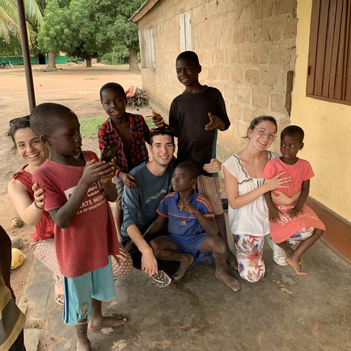 benevoles-enfants-village-jaimesud