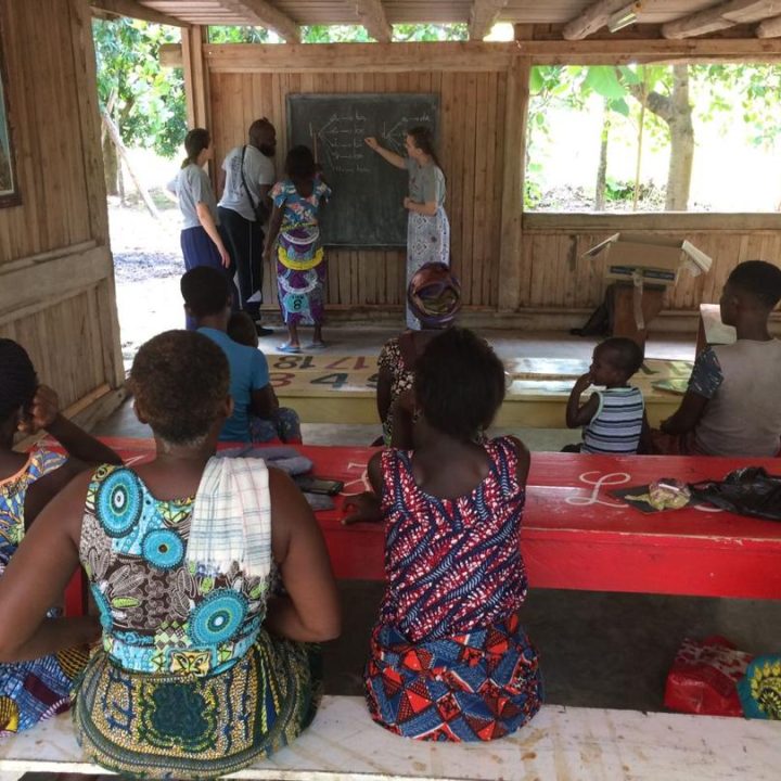 reunion-femmes-enfants-preau-village
